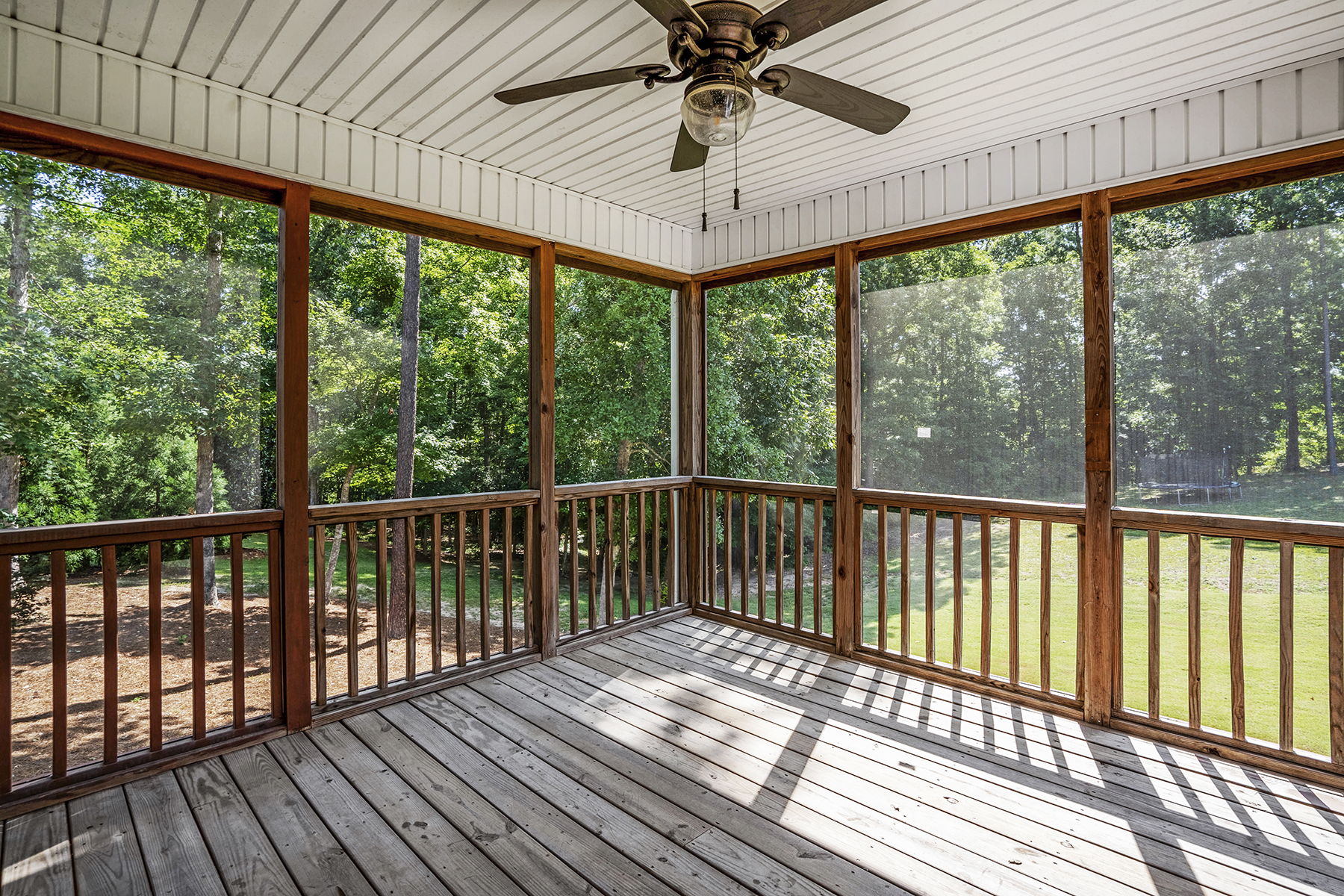 Screened-in Porch