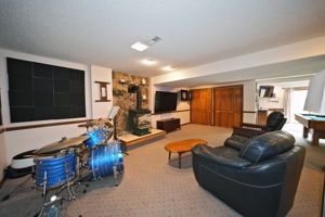  Photo 35