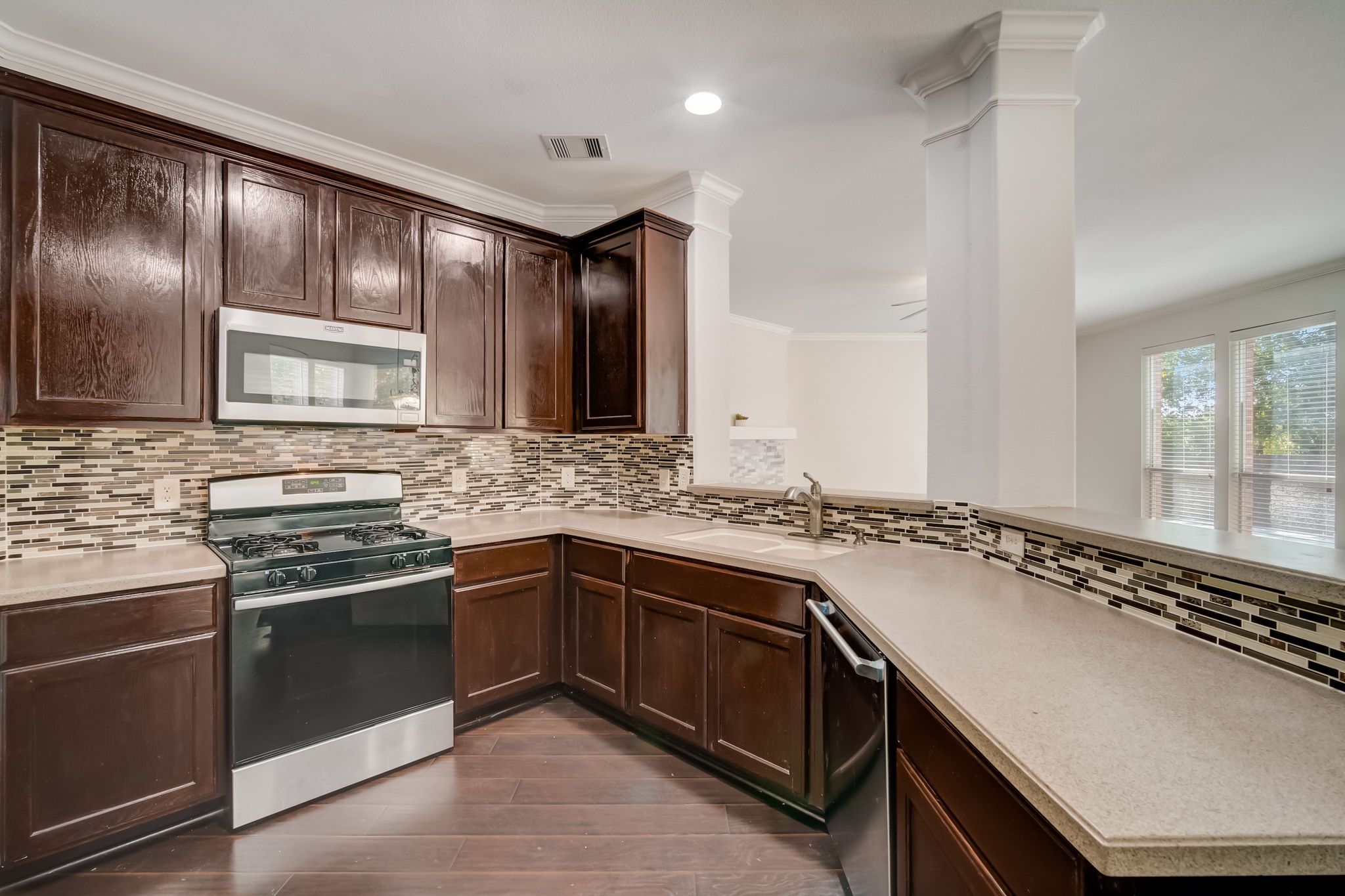  Bethpage Dr-022