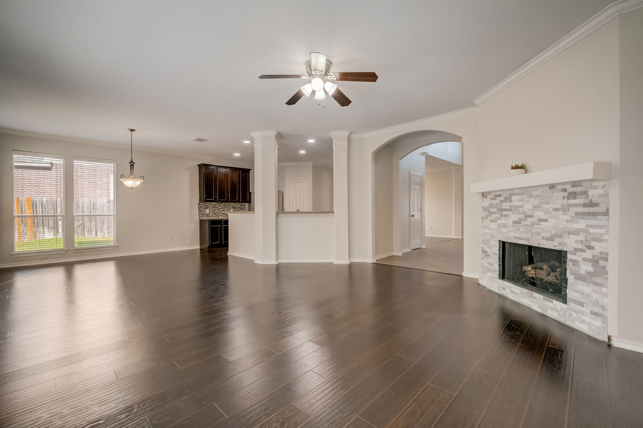  Bethpage Dr-017