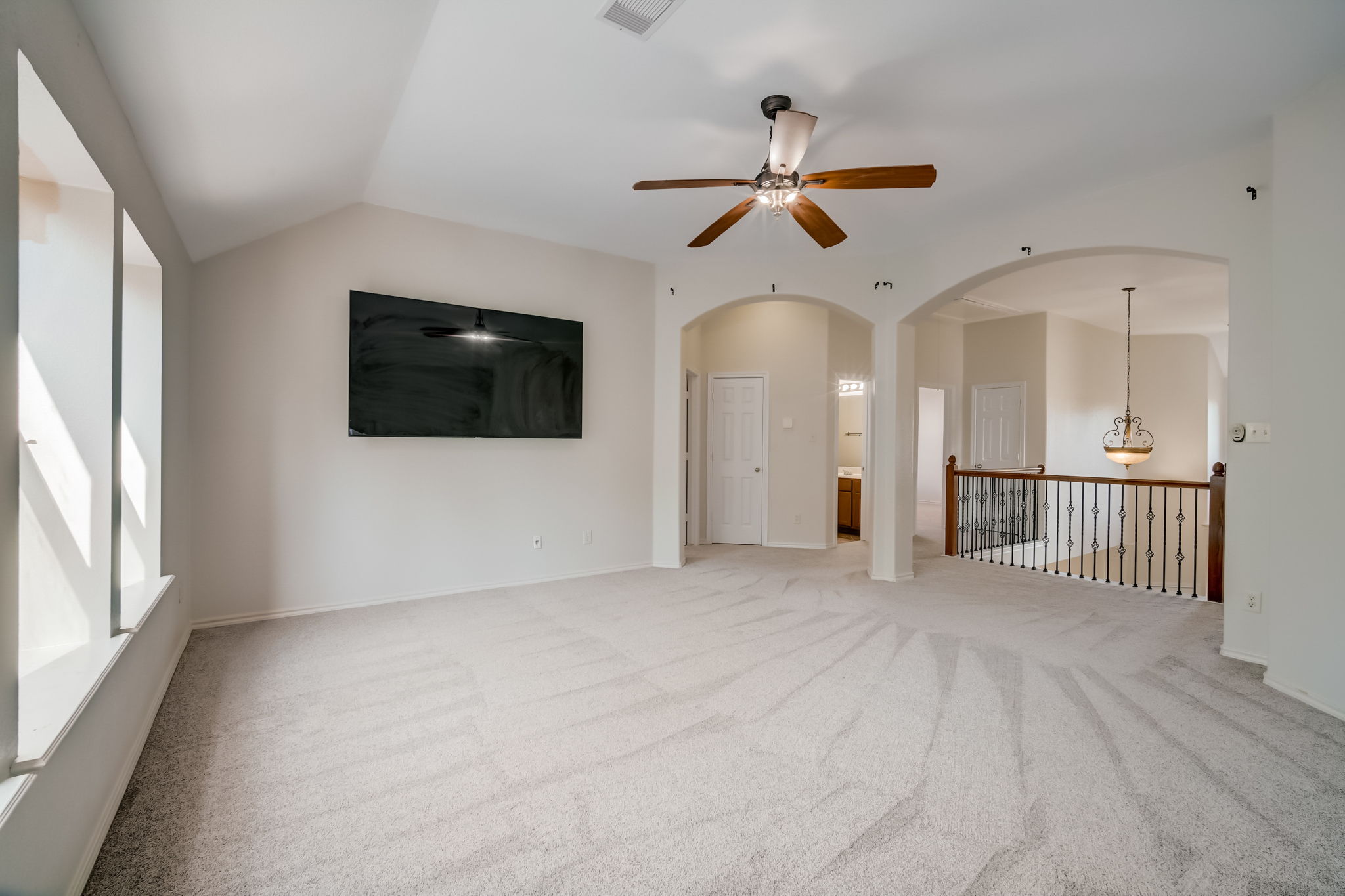  Bethpage Dr-028