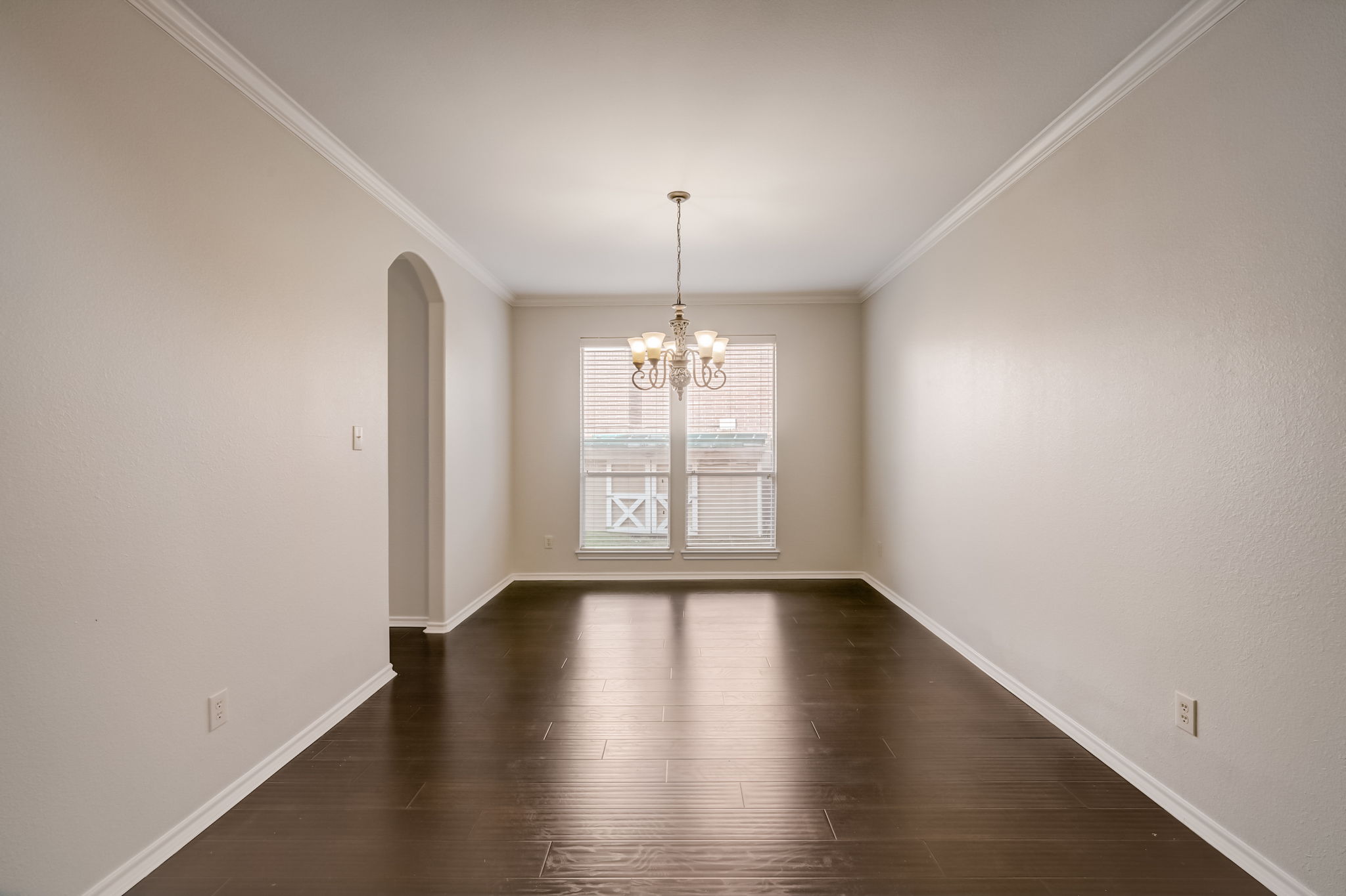  Bethpage Dr-012