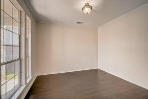  Bethpage Dr-010