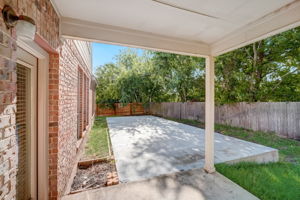  Bethpage Dr-050