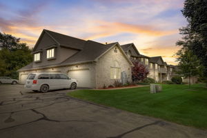 Bethpage Dr - VT-002
