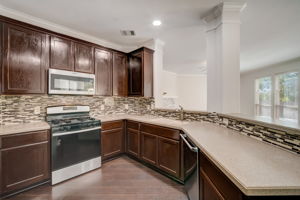  Bethpage Dr-022