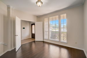  Bethpage Dr-011