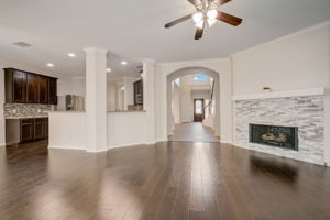  Bethpage Dr-018