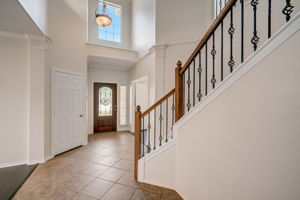  Bethpage Dr-009