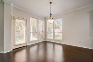  Bethpage Dr-015