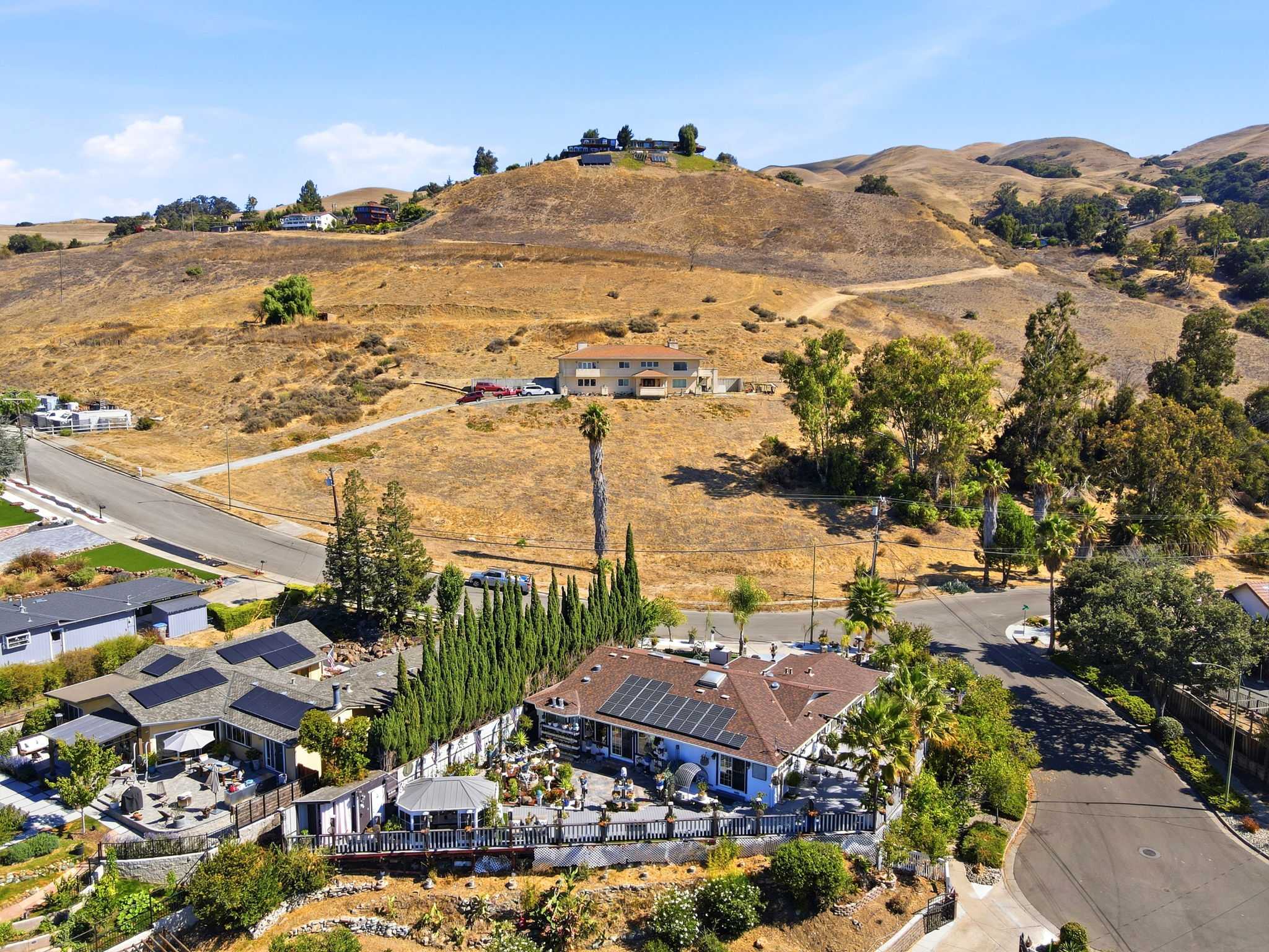 008_F8_AERIAL_925 Dorel Dr