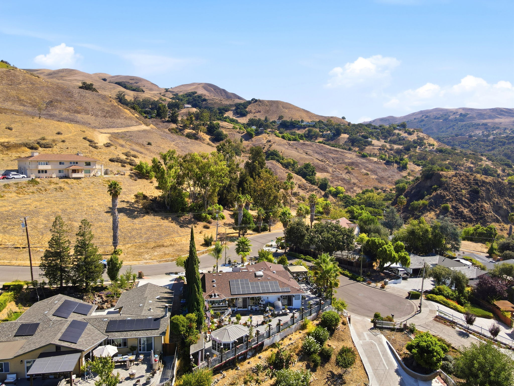009_F8_AERIAL_925 Dorel Dr