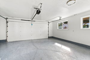 037_F8_925 Dorel Dr