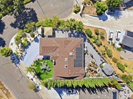 005_F8_AERIAL_925 Dorel Dr