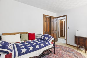 Bedroom/Office