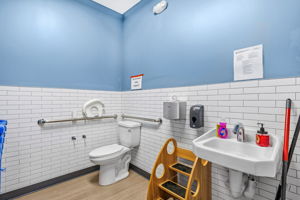  Photo 45