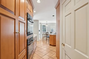 Leopard Rd-S0804-023.jpg