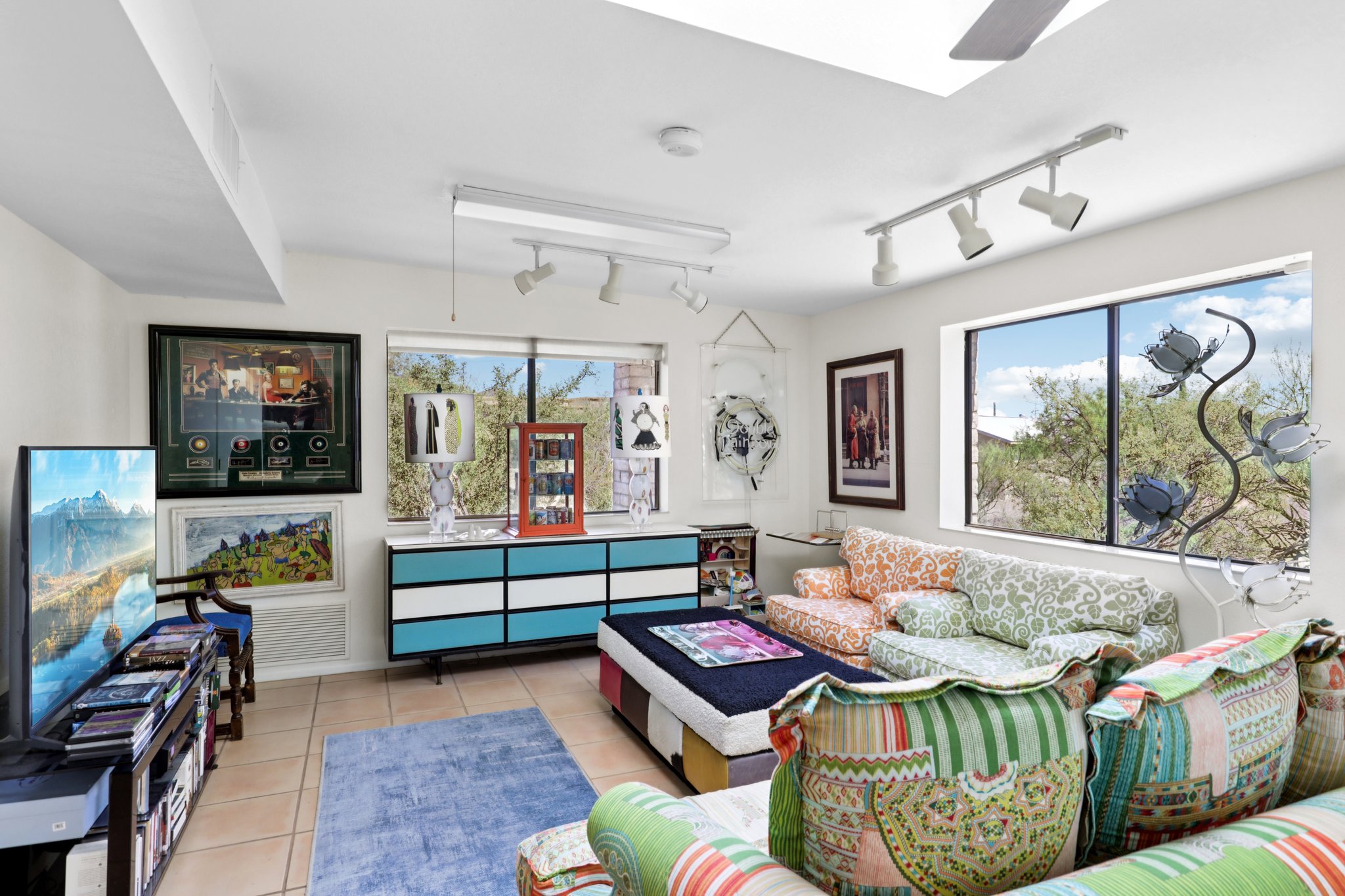 N Smoketree Cir-2106-011.jpg