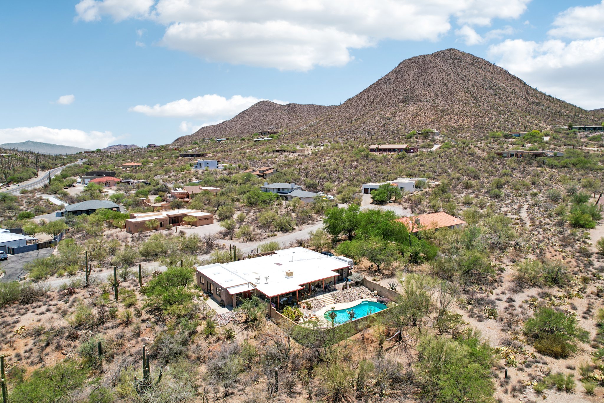 N Smoketree Cir-2106-076.jpg