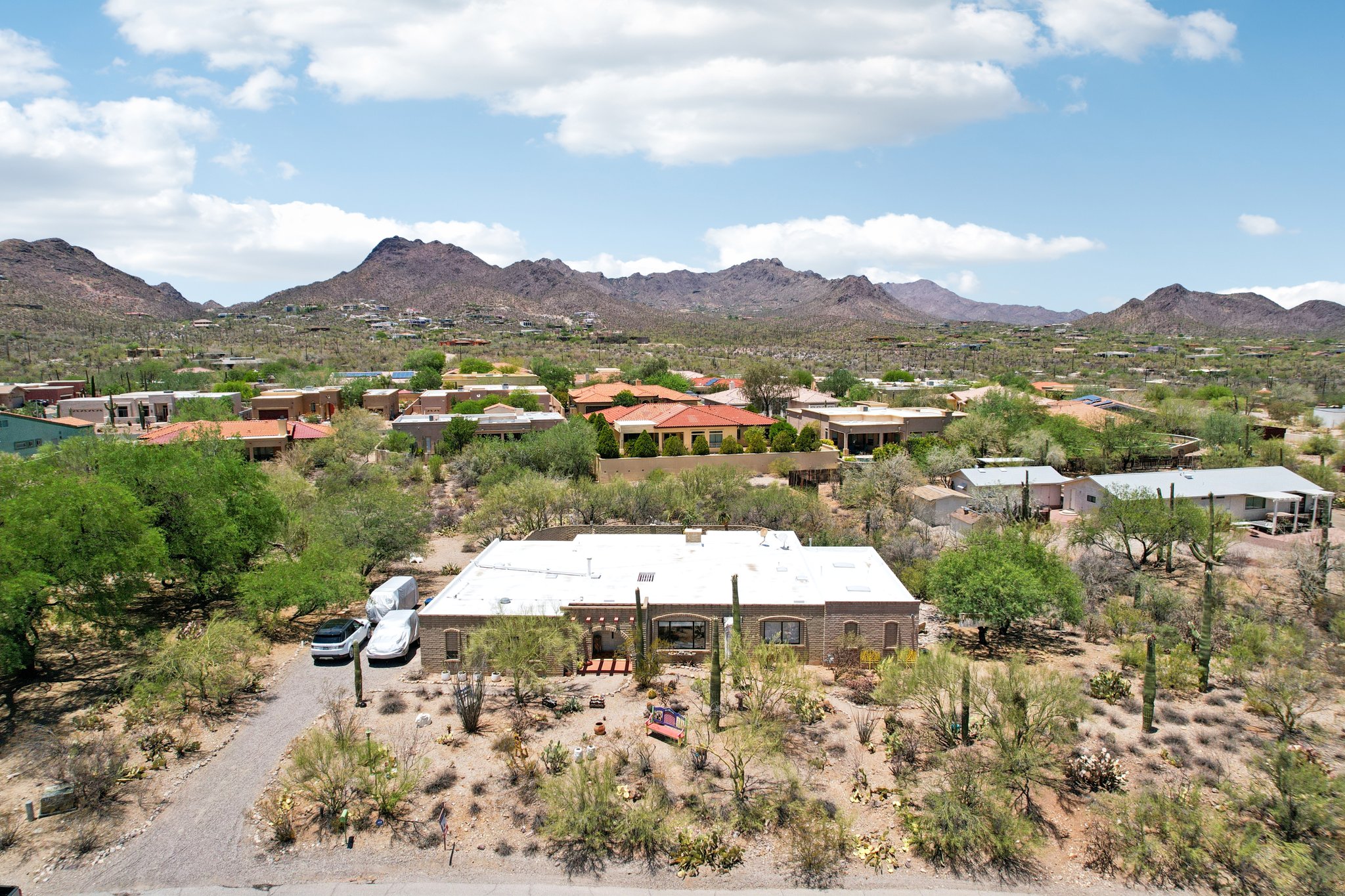 N Smoketree Cir-2106-080.jpg