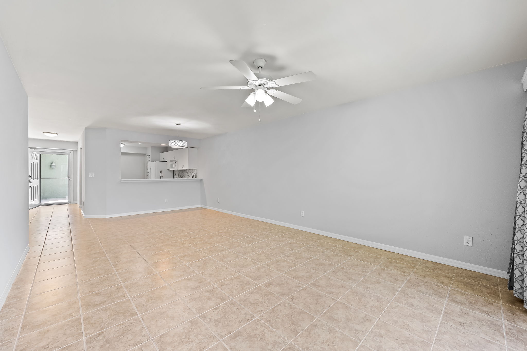 925 New Waterford Dr, Naples, FL 34104, USA Photo 10
