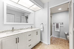 925 New Waterford Dr, Naples, FL 34104, USA Photo 21