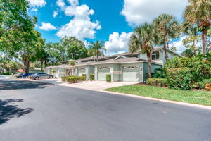 925 New Waterford Dr, Naples, FL 34104, USA Photo 0