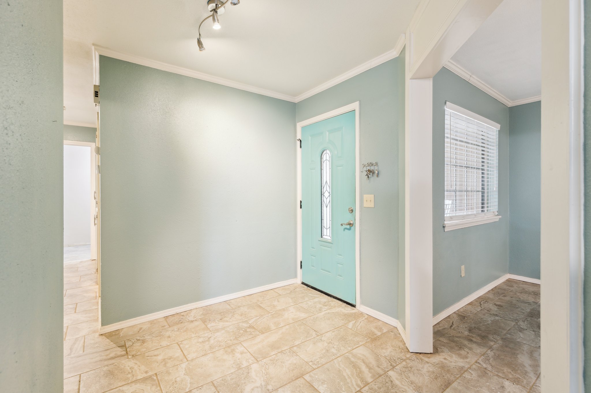 925 SW 94th St_005.jpg