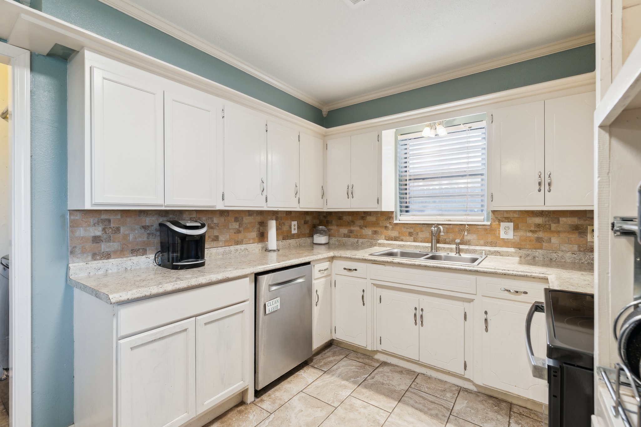 925 SW 94th St_014.jpg