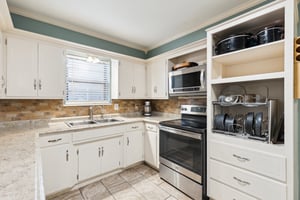 925 SW 94th St_013.jpg