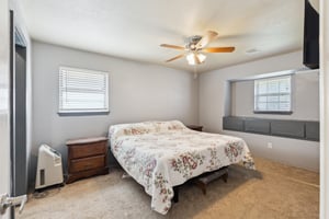 925 SW 94th St_018.jpg