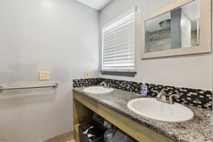 925 SW 94th St_021.jpg
