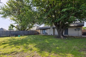 925 SW 94th St_035.jpg