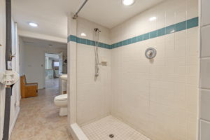  Photo 37