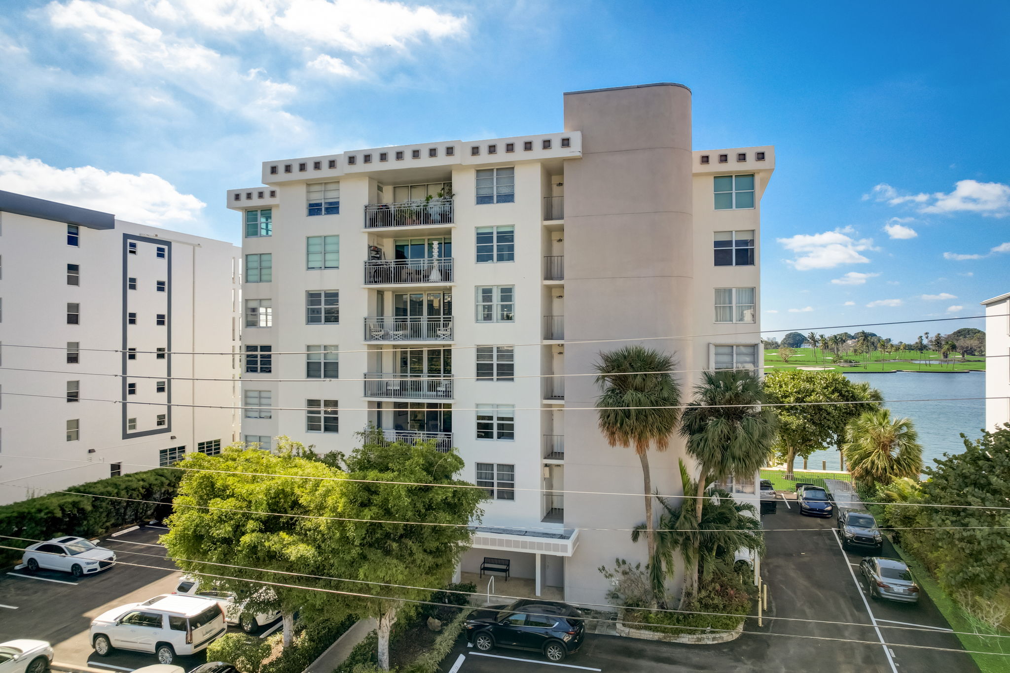 W Bay Harbor Dr 5D-021