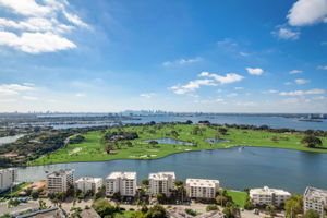 W Bay Harbor Dr 5D-028
