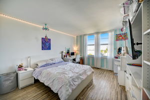 W Bay Harbor Dr 5D-009