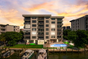 W Bay Harbor Dr - VT-001