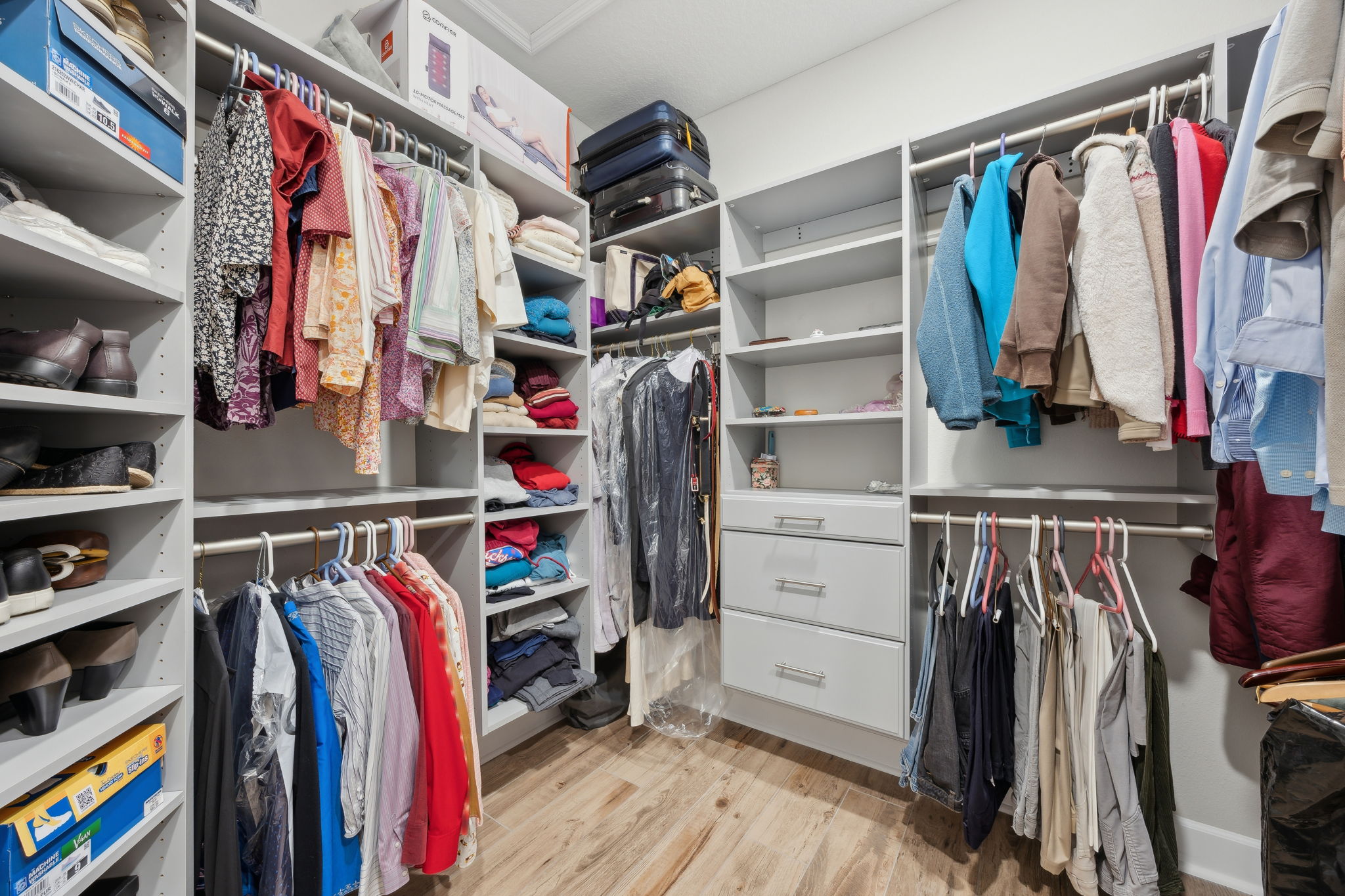 Primary Bedroom Closet