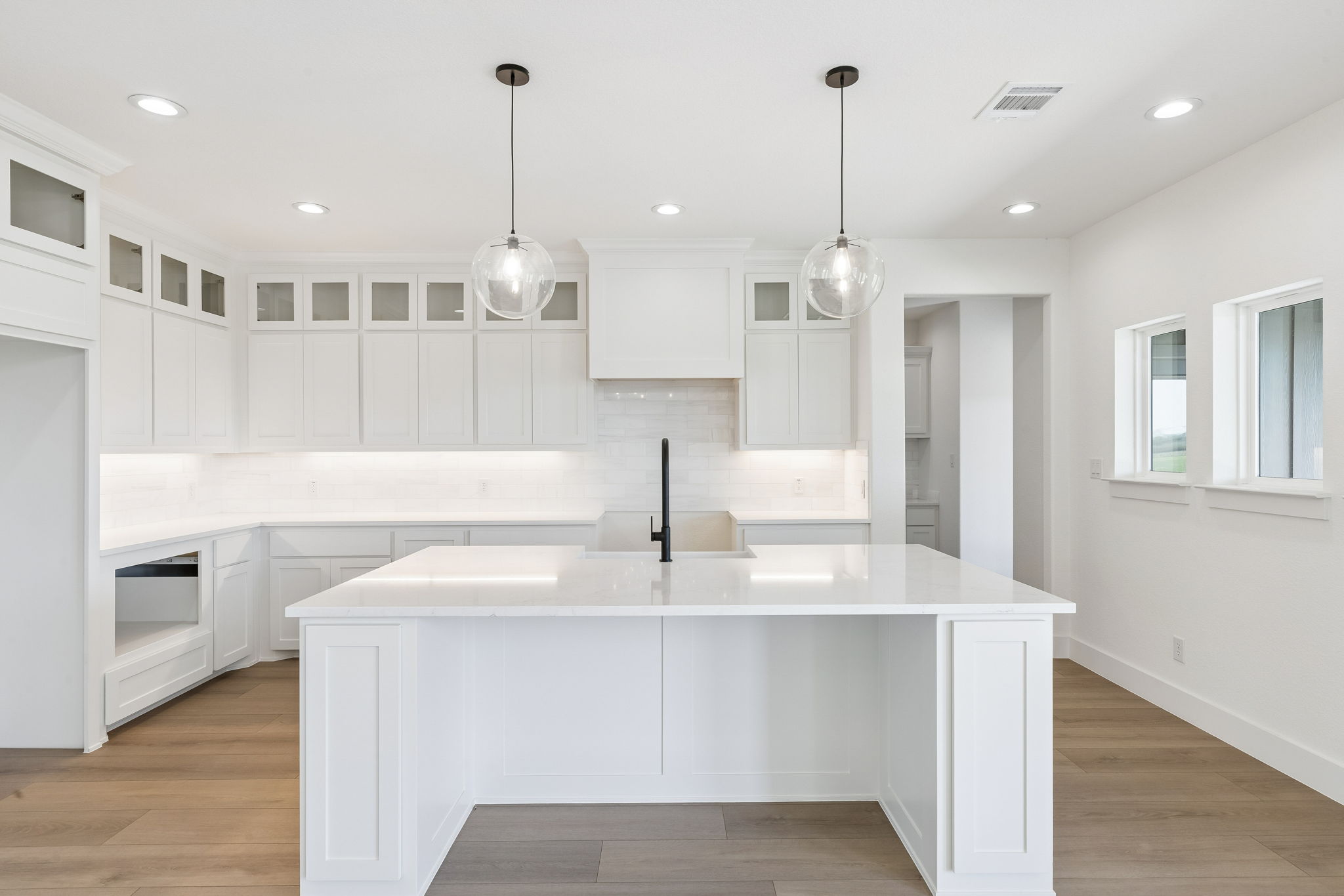  Photo 57