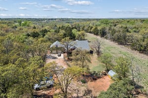 9251 S Coltrane Rd_009 (2).jpg