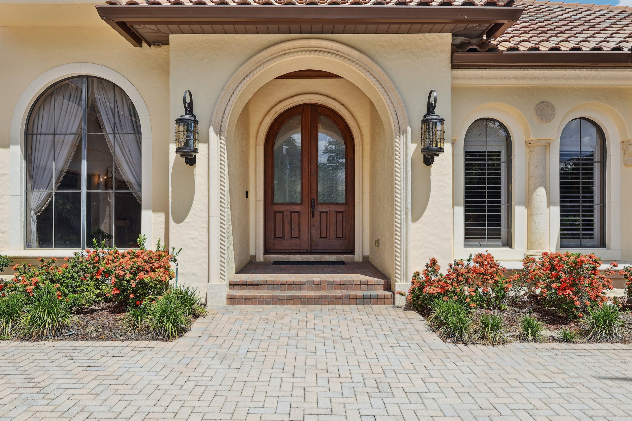 Tibet Pointe Cir-L1908-010.jpg