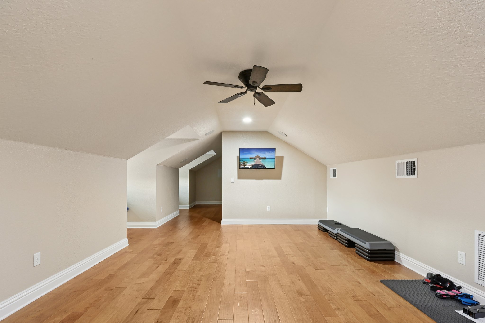 Tibet Pointe Cir-L1908-054.jpg