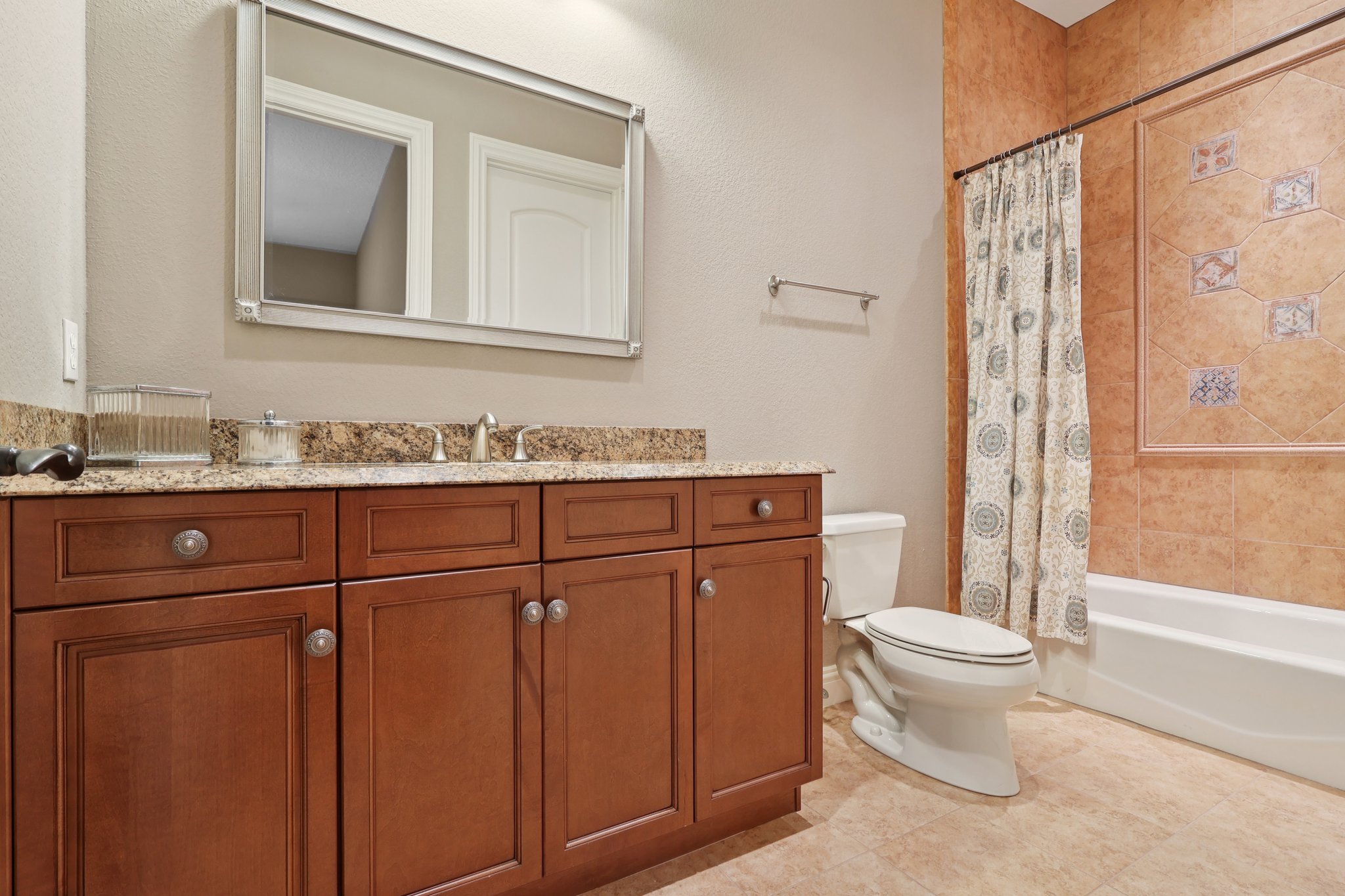 Tibet Pointe Cir-L1908-070.jpg