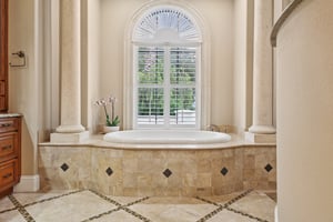 Tibet Pointe Cir-L1908-042.jpg