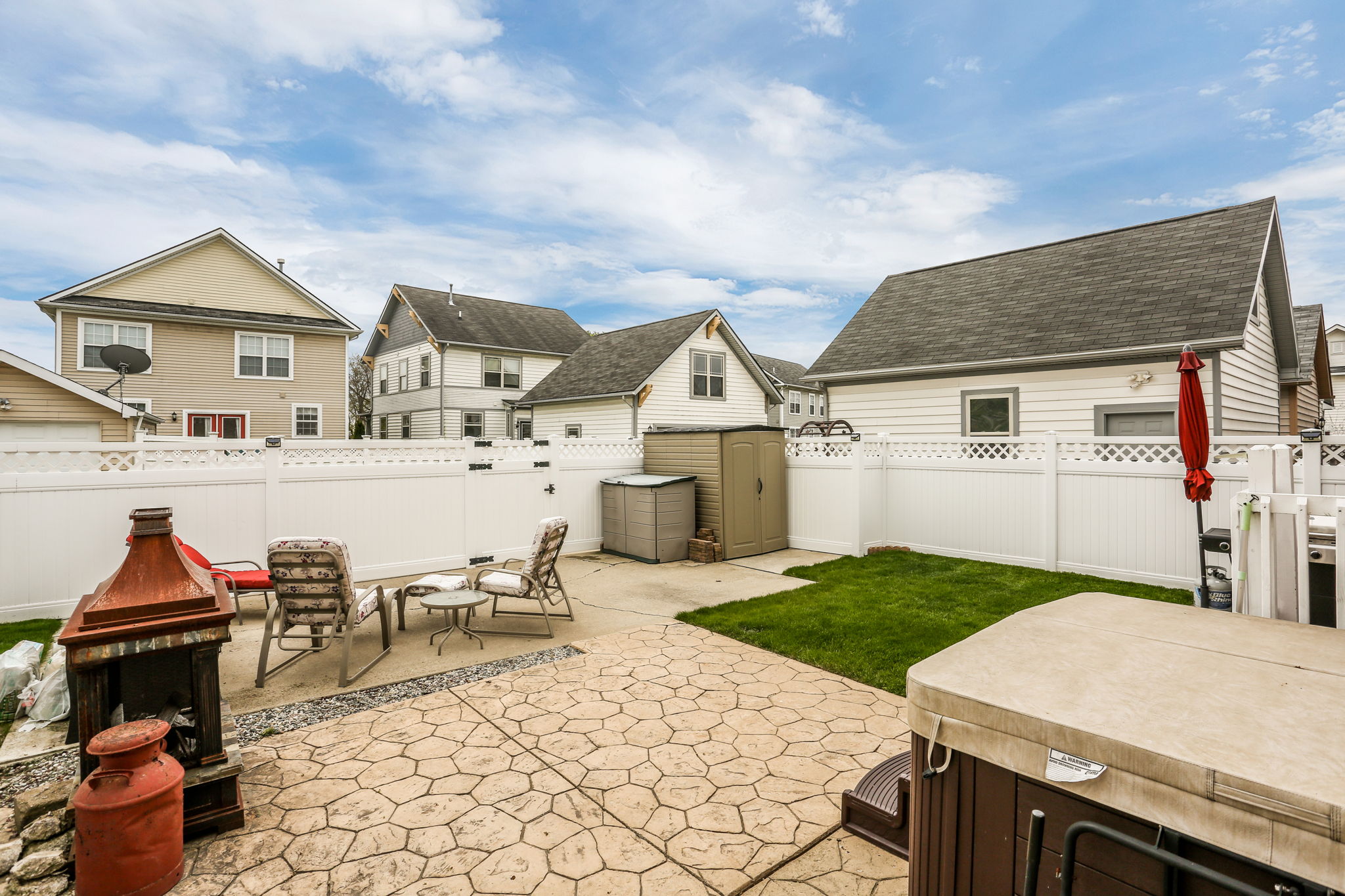 926 Fontaine Street, Monroe, MI 48162 Stylish Detroit