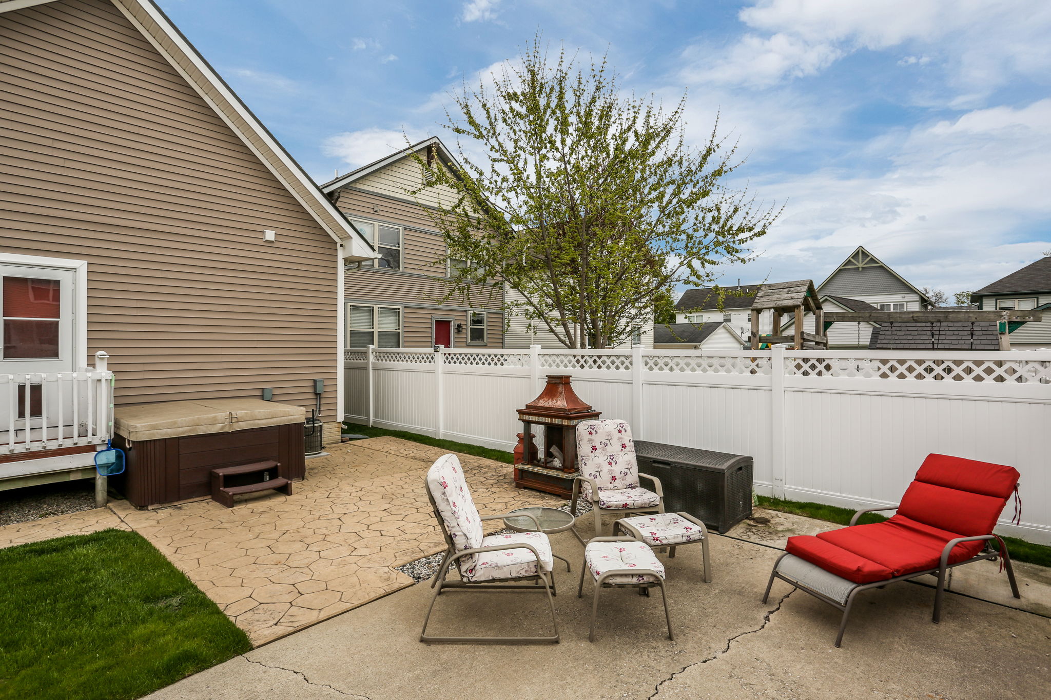 926 Fontaine Street, Monroe, MI 48162 Stylish Detroit