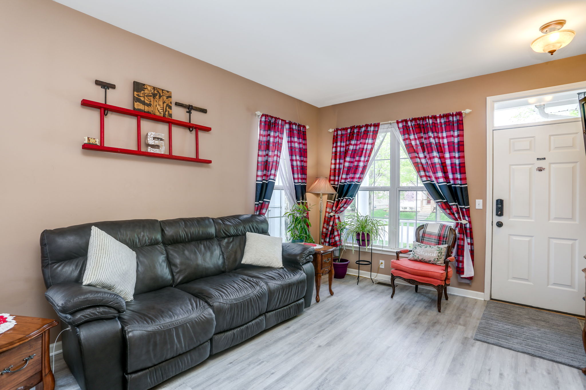 926 Fontaine Street, Monroe, MI 48162 Stylish Detroit