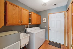 18_Interior
