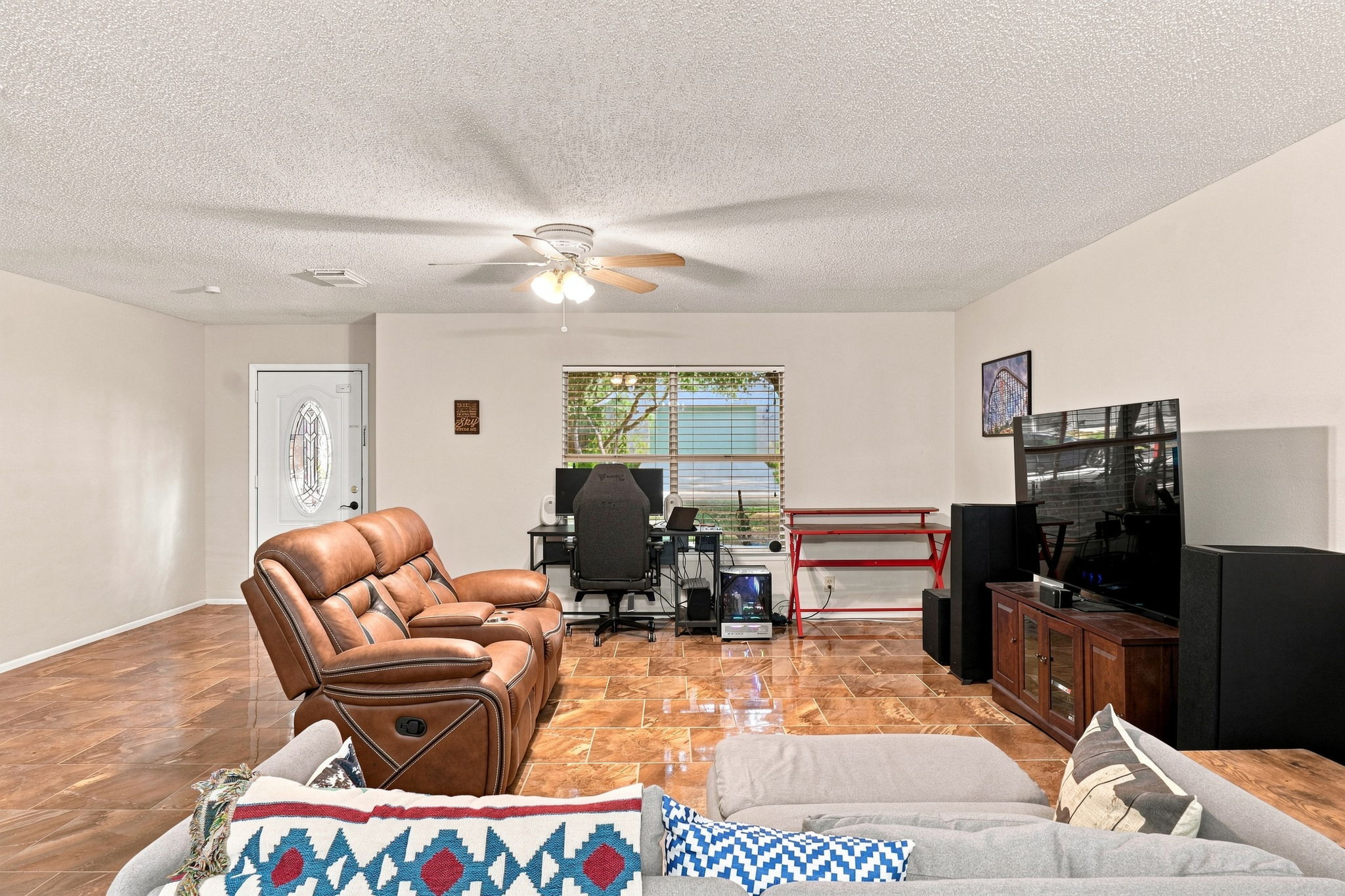  Photo 7